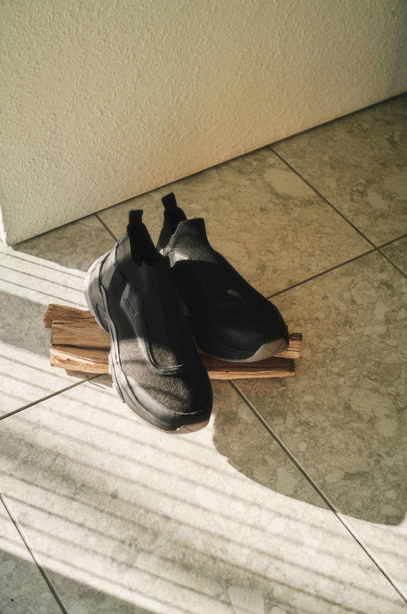 ecoニットモードスニーカーの商品画像