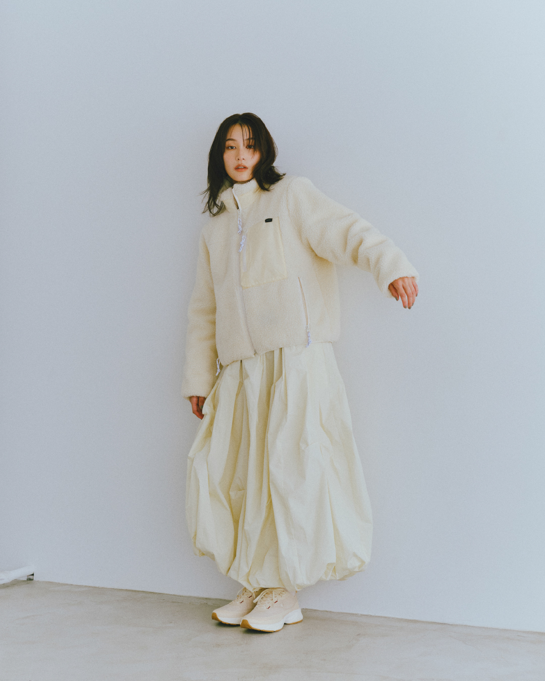 COAT ESSENTIAL Starring MIZUKI HANAYAMA │ emmi（エミ）公式サイト