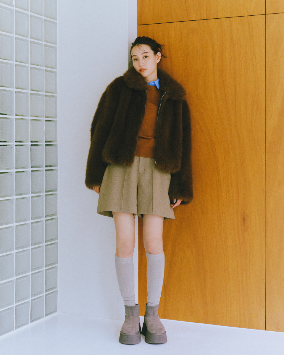 COAT ESSENTIAL Starring MIZUKI HANAYAMA │ emmi（エミ）公式サイト