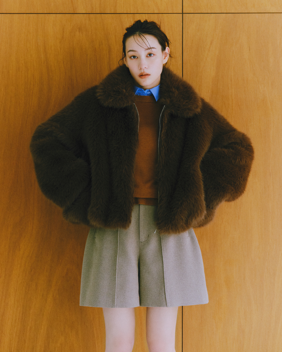 COAT ESSENTIAL Starring MIZUKI HANAYAMA │ emmi（エミ）公式サイト