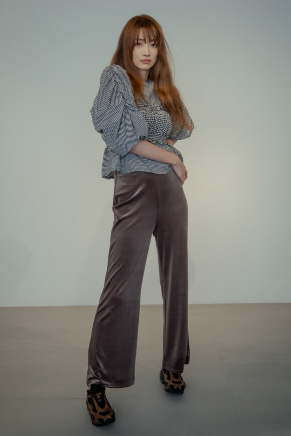 ONLINE LIMITED feat. YOUN-A