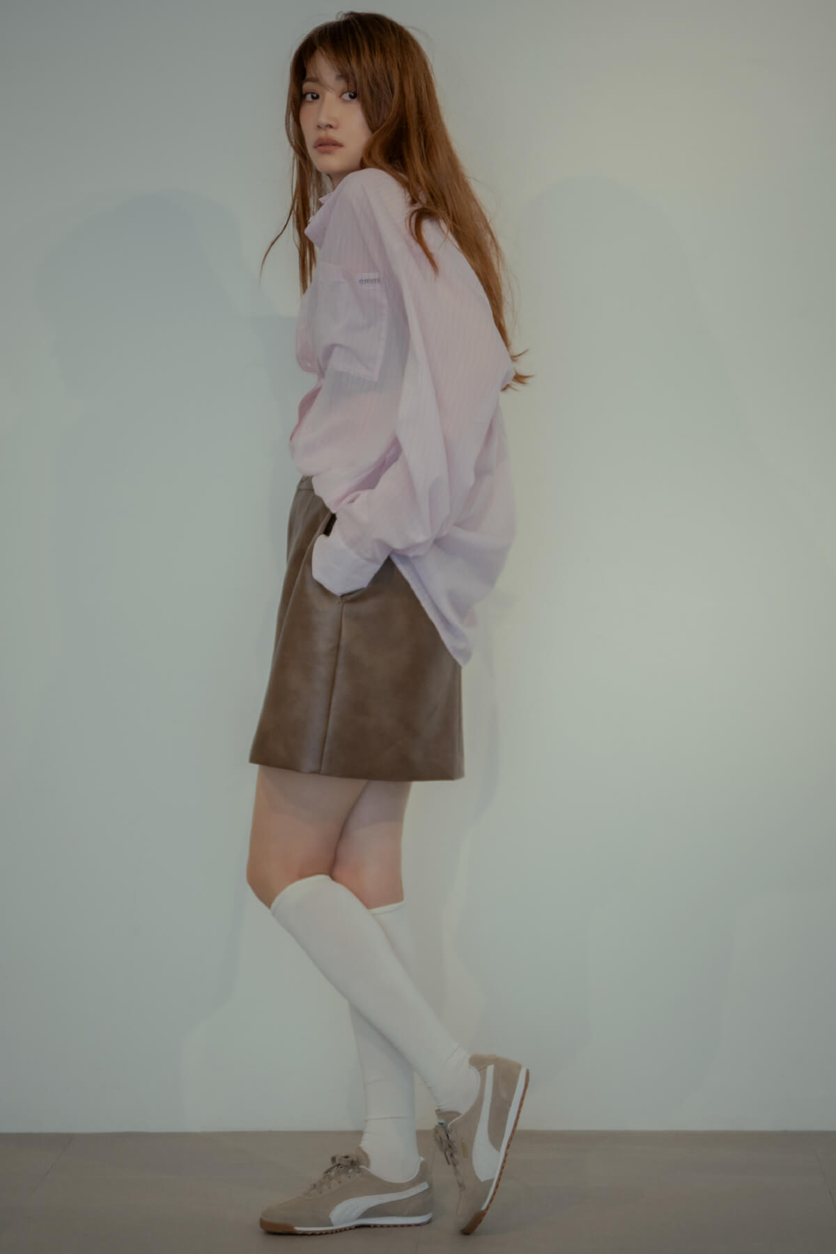 ONLINE LIMITED feat. YOUN-A
