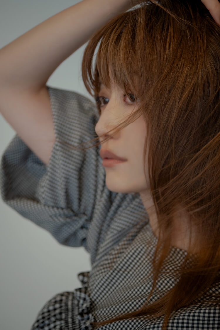 ONLINE LIMITED feat. YOUN-A