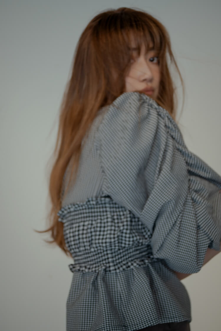 ONLINE LIMITED feat. YOUN-A