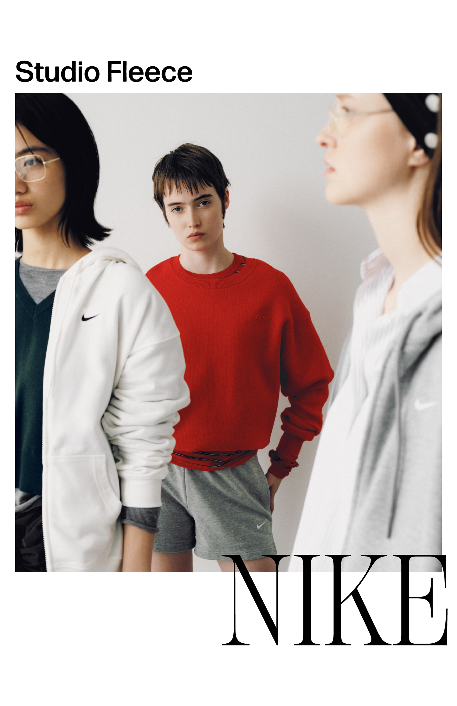 NIKE Studio Fleece のフリースを着た3人のモデル